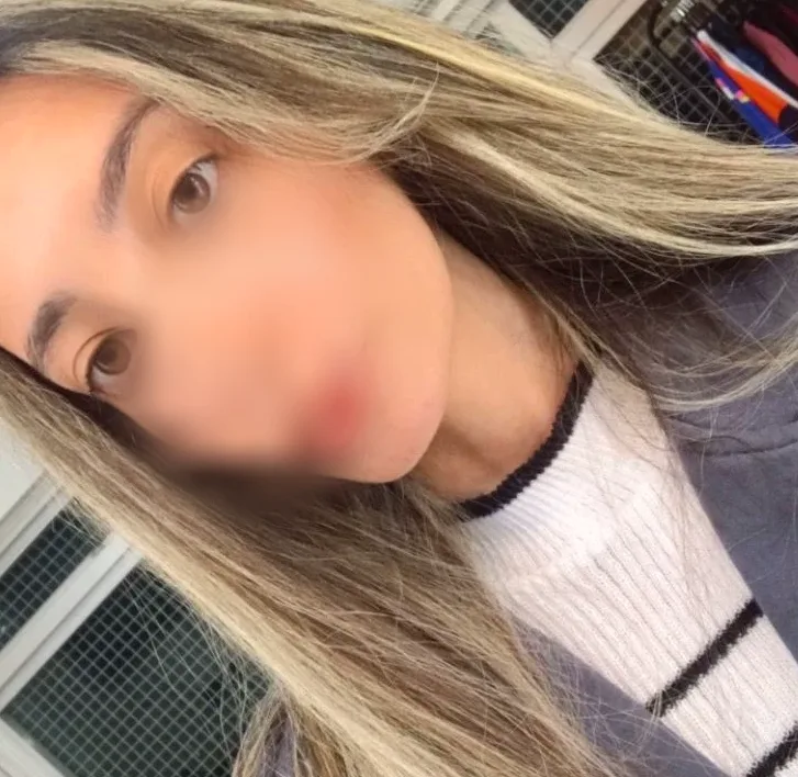 Amina, 20