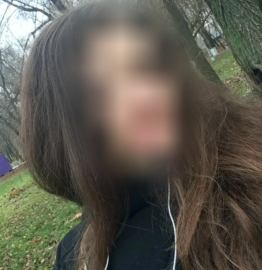 Ellie, 36