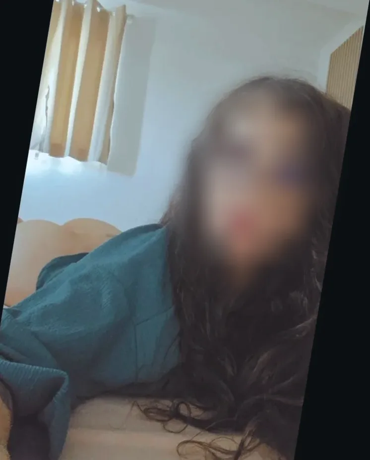 Emma, 34